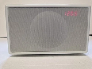 Soundsystem Geneva Model S mit Tischständer in weiß  - Bild 1 von 7
