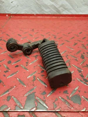 Kawasaki KZ750M CSR 1982 lado derecho montaje de clavija de conductor Foto 1 de 4