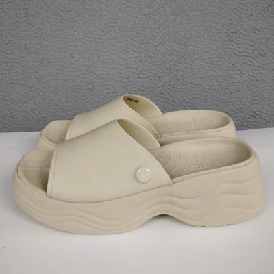 Crocs 经典厚底天际线拖鞋凉鞋女式 7 米色奶油色裸色懒人鞋 — 第 1/4 张图片