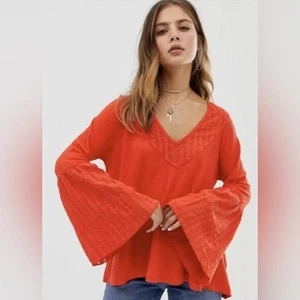 Free People Parisian Nights bestickt Glockenärmel Vermillion Top Größe Large - Bild 1 von 16