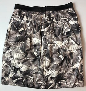 BCBG Maxazria Mini Skirt Sz 4 Cotton Blend Drop Waist Pocket Lined - Picture 1 of 11
