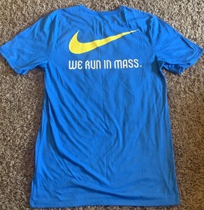 Nike Run Boston Tee Athletic Cut “We Run In Mass”Mens Size Small Blue EUC J48 - Picture 1 of 4