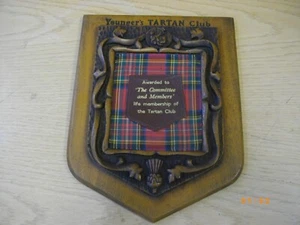 Youngers Tartan Vintage Very Rare Club Committee & Members Carved wooden Plaque - Picture 1 of 4