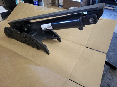 Pulgar mini excavadora hidráulica 8" x 21" Foto 1 de 4