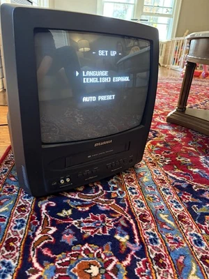 Sylvania 13” Color TV Combo Retro Gaming WORKS -no remote-VCR DOES NOT WORK - Image 1 of 2