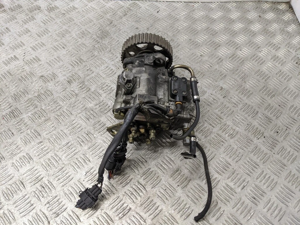 BOMBA DIÉSEL AUDI A4 TDI QUATTRO MK1 1996-1998 028130115 Foto 1 de 4