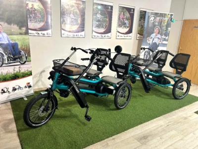 Van Raam FunTrain Beiwagen/Anhänger für Fun2Go Therapie Parallel Tandem NEU - Bild 1 von 2