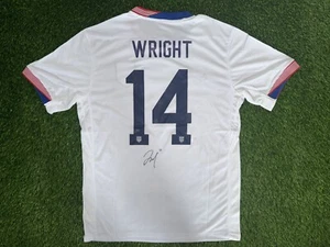 ORIGINAL HAJI WRIGHT SIGNIERTES 24/25 SHIRT DER USA, GENAUER BEWEIS GEZEIGT - Bild 1 von 2