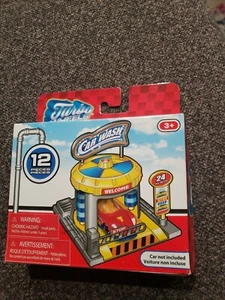 Turbo Wheels CAR WASH 1:64 Scale Mini Play Set - NEW - - Picture 1 of 3