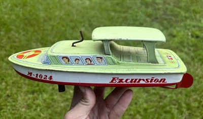 Barco de juguete vintage M-1024 EXCURSION hojalata litografía cuerda hecho en Japón Foto 1 de 4