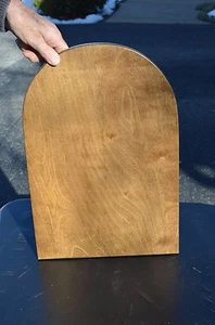 Placa de Pared de Madera de Nogal Acabado Número 1 Grado 11-1/2 x 17 - Imagen 1 de 3