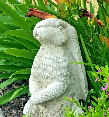 VINTAGE ENGLISH HARE Tall Cement Concrete Bunny Rabbit Outdoor Garden Statue Art Cover