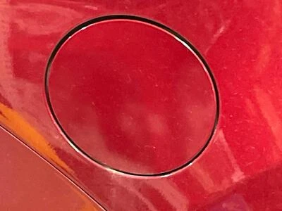 Ford Explorer 2014 OEM tanque de combustible puerta tapa tapa tapa rojo rubí metálico RR 11 19 Foto 1 de 2