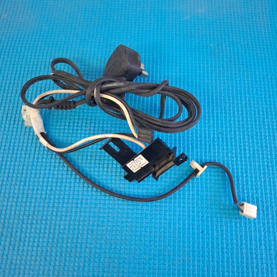 ORIGINAL POWER CABLE FOR TOSHIBA 37RV753 40RV753 TV - Image 1 of 1