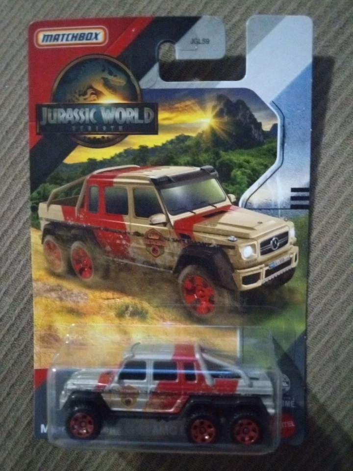 Matchbox Jurassic World Rebirth 2025 Park Jeep Wrangler #18 & Ford Explorer #5