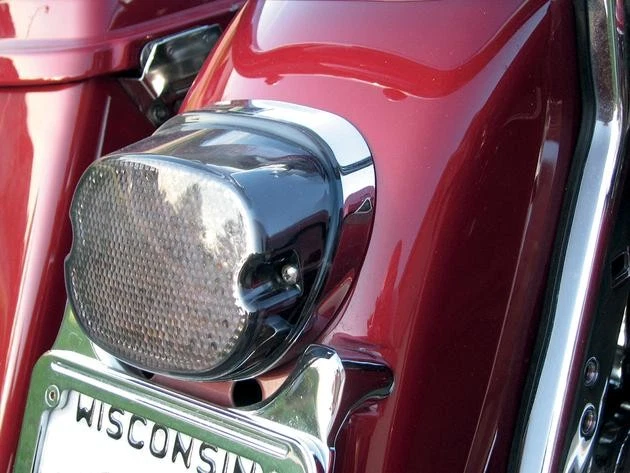 DS Low-Profile LED Taillight Lens With Bottom Window Smoke Harley Davidson - Image 1 of 1