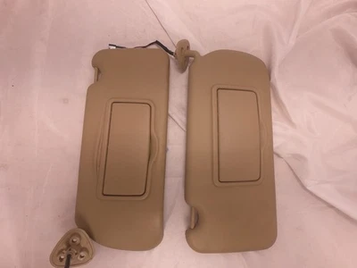 Juego de parasol Cadillac SRX 2004-2009 izquierda derecha - beige con enlace homelink y luces OEM Foto 1 de 4