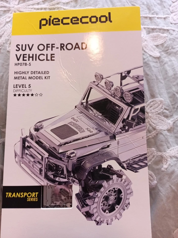 Piececool HP078-S SUV off-Road Vehicle Metal Model Kit 157 Pieces - Image 1 of 4