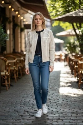 Chaqueta Bomber Blanc Noir Blanca Imitación Cuero Perforada - Mujer’s Pequeña Foto 1 de 4