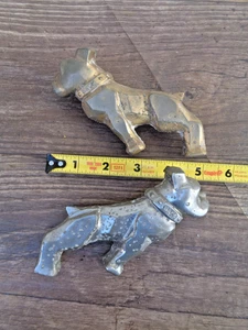 2 - Vintage Mack Truck Bulldog Fender Badges Chrome Metal 4MR2157 / 4MR2158 - Bild 1 von 7