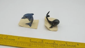 Hagen Renaker Miniature Mini Ceramic Cartoony Comical Mama Whale and Dolphin - Picture 1 of 1