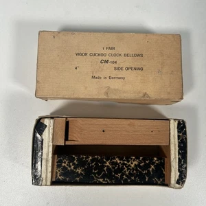 Vigor Kuckucksuhr Blasebalg CM-104 NOS 4 cm groß Made In Germany - Bild 1 von 5