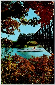 Le Ponte de Quebec Brücke Fall Szene Dampfschiff schöne malerische Vintage Postkarte - Bild 1 von 2