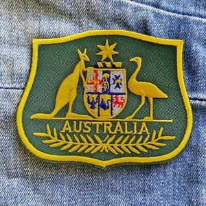 Coat of Arms Australia Iron On Embroidery Patch Destination Souvenir Gift - Picture 1 of 4