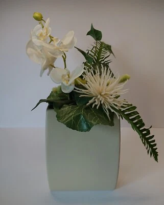 Vase La Vida Keramik mit Kunstblumen - Keramikvase Rechteckvase Dekovase - Bild 1 von 4