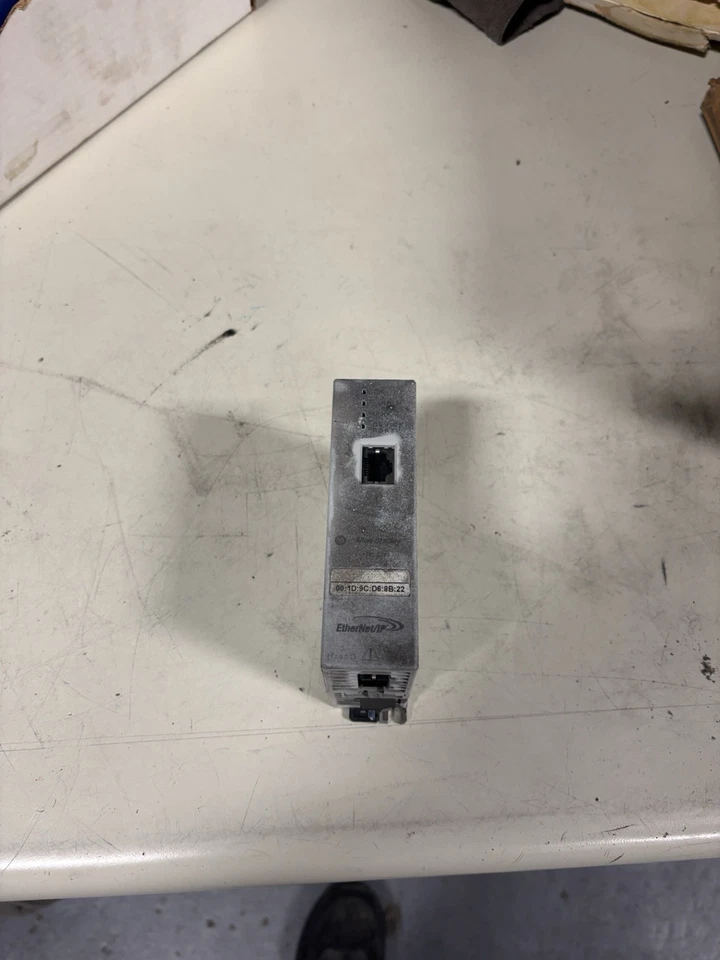 Módulo IP Ethernet ALLEN BRADLEY 1783-ETAP SER "A" Usado Foto 1 de 2