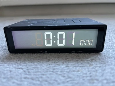 LEXON FLIP BATTERY ALARM CLOCK Black Marble effect - Image 1 of 4
