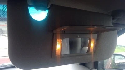 Parasol derecho pasajero con iluminación compatible con 02-04 BRAVADA 143083 Foto 1 de 4