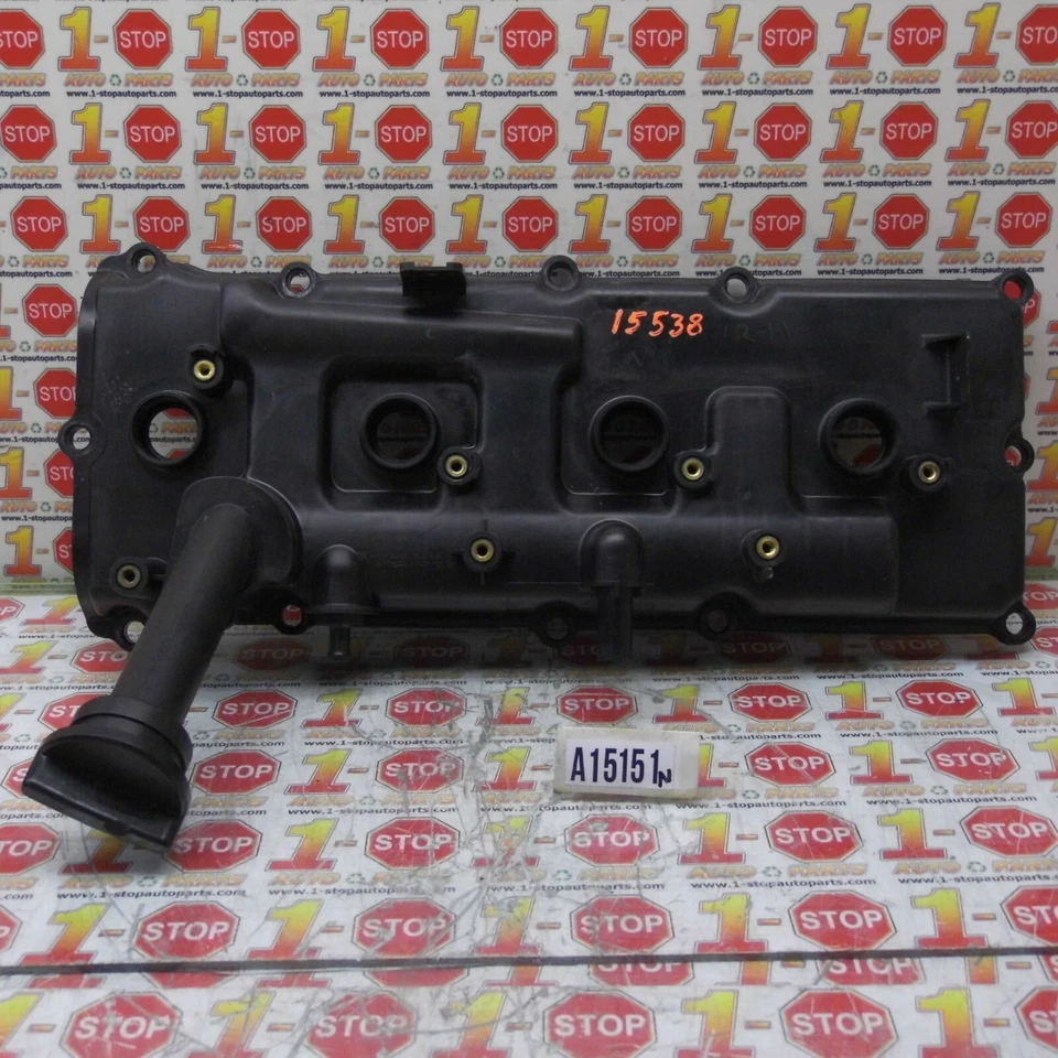 2006-2010 INFINITI QX56 5.6L RIGHT SIDE VALVE COVER 13264-ZE00A OEM - Изображение 1 из 4