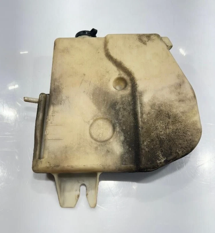 Pontiac Grand Prix 2003 3,8 litros tanque de depósito de refrigerante P/N 10318741 fabricante de equipos originales pieza usada Foto 1 de 4