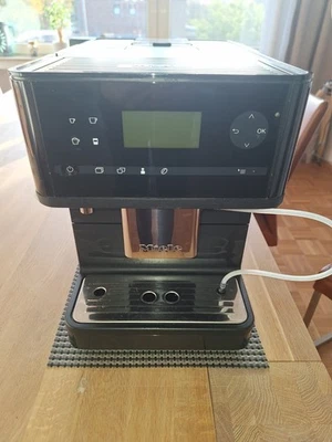 Miele Kaffeevollautomat CM6350 Schwarz - Bild 1 von 4