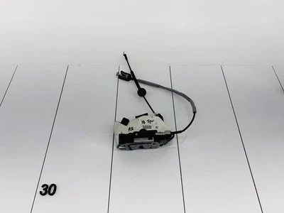 17-18 VOLKSWAGEN TIGUAN LIMITED PUERTA TRASERA DERECHA CERRADURA PESTILLO ACTUADOR OEM Foto 1 de 4