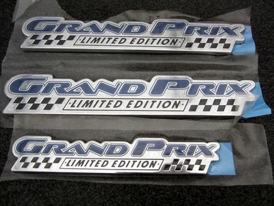 NOS OEM 2002 Pontiac Grand Prix Limted Edition 40th Anniversary Badges GTP - Imagem 1 de 4