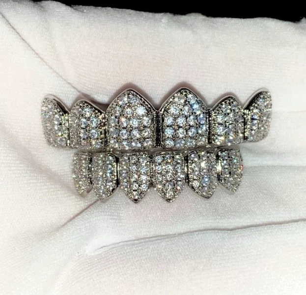 14k Gold/White Gold CZ Diamond Hiphop Jewelry Iced Grillz Set - Image 1 of 4