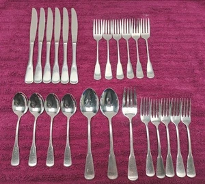 24 Pcs Oneida INDEPENDENCE Stainless Deluxe Flatware Spoons, Forks & Knives 18/8 - Picture 1 of 12