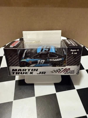 Martin Truex Jr. #19 Sirius XM 2019 1/64 Nascar Diecast Foto 1 de 4