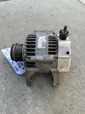 Alternador Jeep Wrangler TJ 03-06 2,4 L 4 cilindros *USADO OEM Foto 1 de 4
