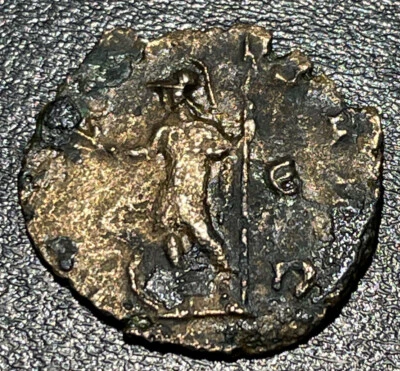 268-270 AD Roman Imp Claudius II Gothicus AE Antoninianus Rome Mars 1.6g Coin - Image 1 of 3