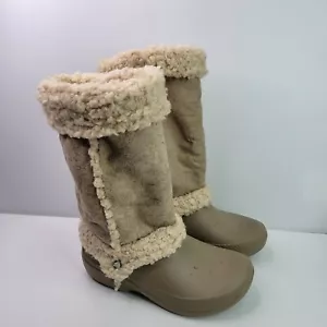 Crocs Nadia Size 7 Pull-on Winter Boots Tan Sherpa Lined Clog - Picture 1 of 8
