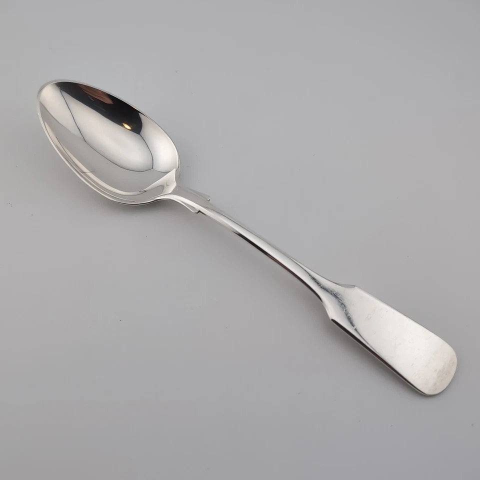 Cuchara de postre sopa ovalada de plata esterlina International 1810 - 7" - sin monogramas Foto 1 de 3