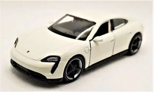 Welly - 1:34-1:39 Scale Model Porsche Taycan Turbo S White (BBWE43797DW) - Picture 1 of 1