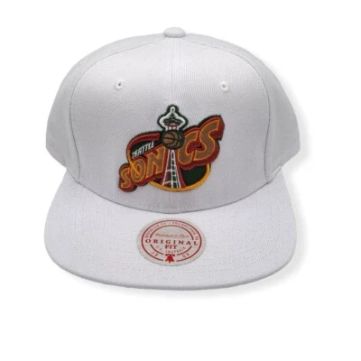 Mitchell & Ness Seattle Supersonics Core Basic HWC White Adjustable Snapback Hat - Image 1 of 4