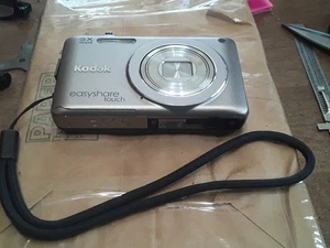 Kodak EasyShare Touch M5370 16 MP 5x Opt. Zoom Compact Digital Camera W/ Battery - Picture 1 of 14