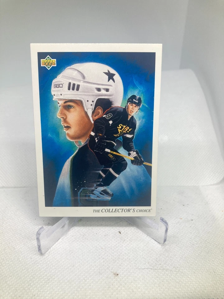 1992-93 Upper Deck Hockey ~ Hall Of Famers ~ Low Series #1-440  92 Style Holo's - Image 1 of 1