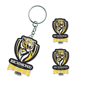 SET OF 3 RICHMOND TIGERS PREMIERS COMBO: 2019 + 2020 LAPEL PINS + 2020 KEYRING - Foto 1 di 1