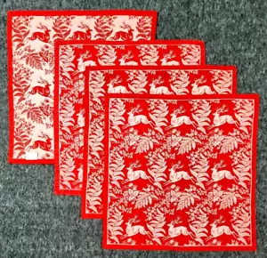 Juego de 4 servilletas de reno rojo 585-920 vacaciones Navidad caja y barril - Imagen 1 de 12
